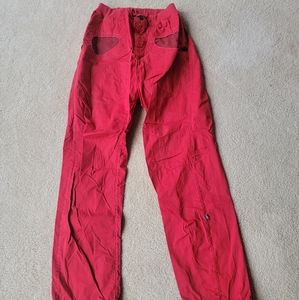 E9 pants